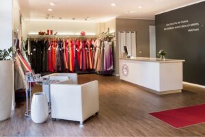 02 Brautmoden Schwarz Braunschweig Braut Salon 2018 Brautmoden Abendmoden