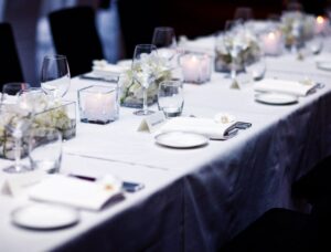 203 Hyatt Regency Duesseldorf Hochzeitslocation 2018 Table with decoration