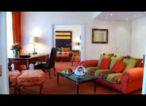 Relais-Chateaux-Hotels-2020-Buelow-Palais-Dresden_videoThumbnail_01