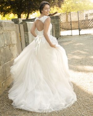 208-Kleemeier-Brautmode-Brautkleid-Kollektion-2018-11625_ELVIRA_MIT_SCHLEPPE_RUECKSEITE