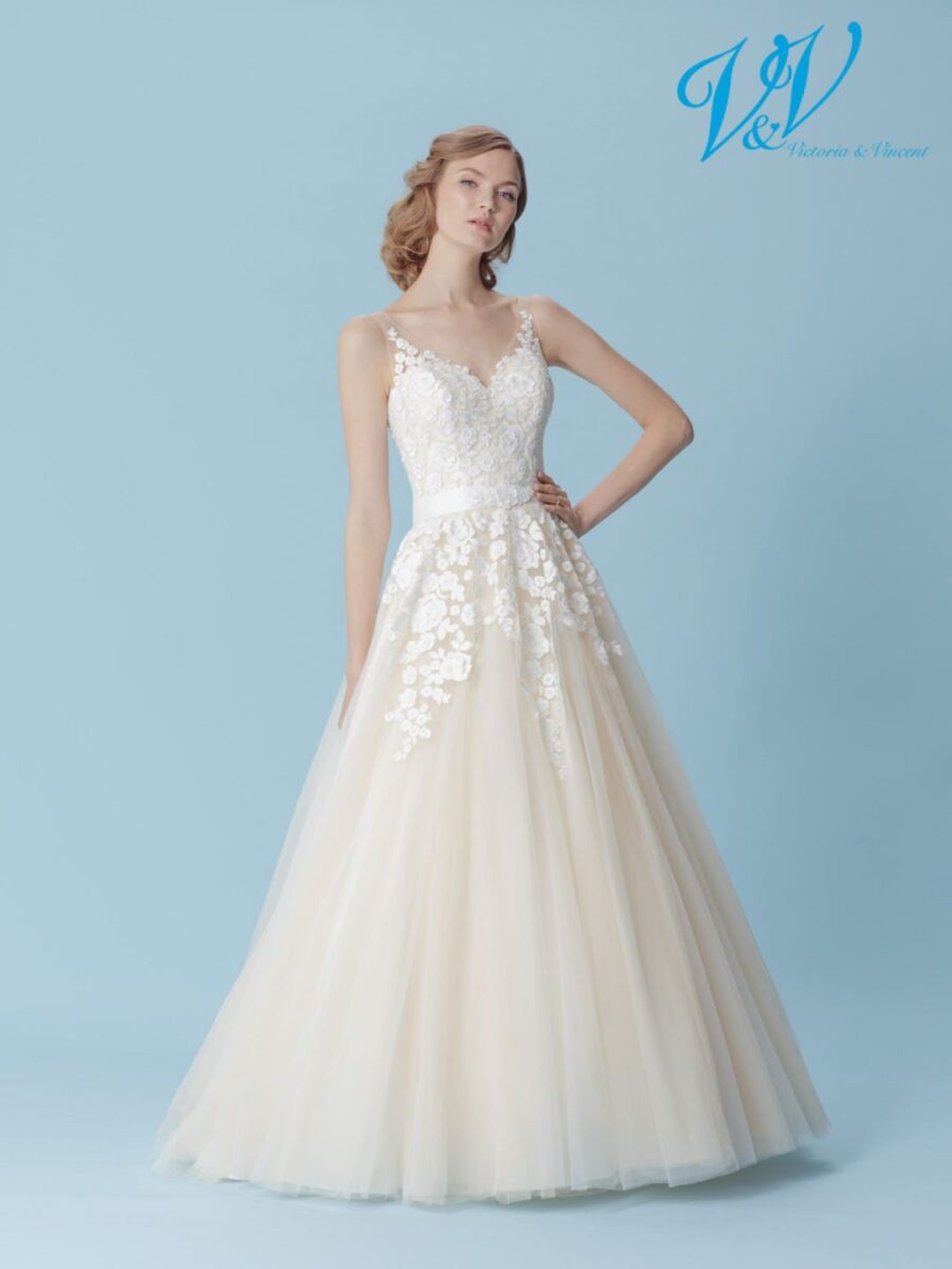 212 Victoria Vincent Brautmoden Brautkleider Kollektion 2018 V7060 Helga