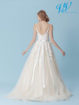 213 Victoria Vincent Brautmoden Brautkleider Kollektion 2018 V7060 Helga2