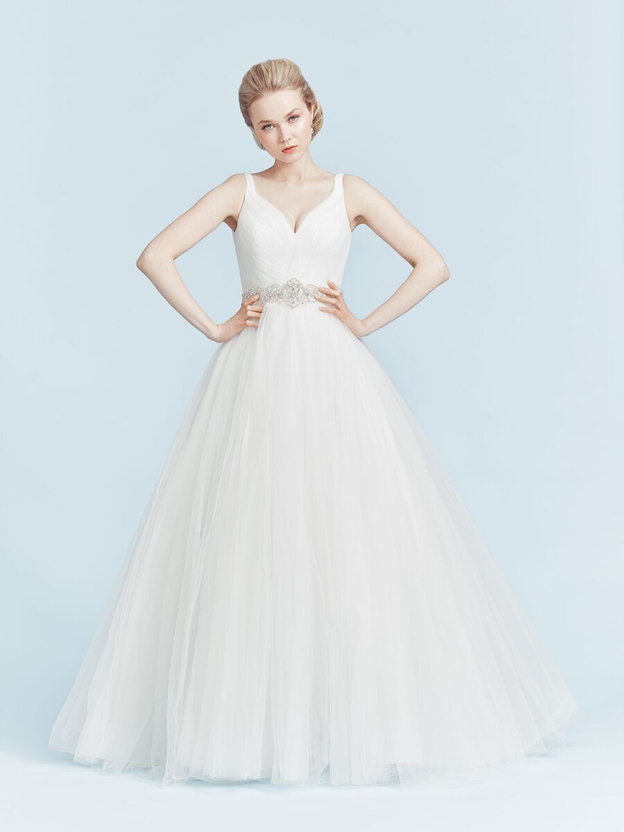 319-Victoria-Vincent-Brautmode-Brautkleid-Kollektion-2019-V7752-Jutta