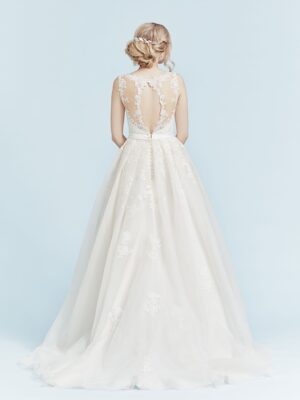 330-Victoria-Vincent-Brautmode-Brautkleid-Kollektion-2019-V7758-1-Joleen-2