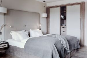 0103-Feine-Privat-Hotels-Faehrhaus-Sylt-2018-Family-Suite-02