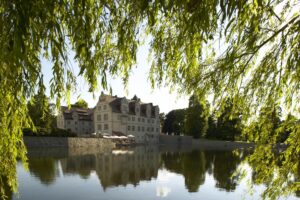 0603-Feine-Privat-Hotels-Schlosshotel-Muenchhausen-2018-Wasser-Schloss