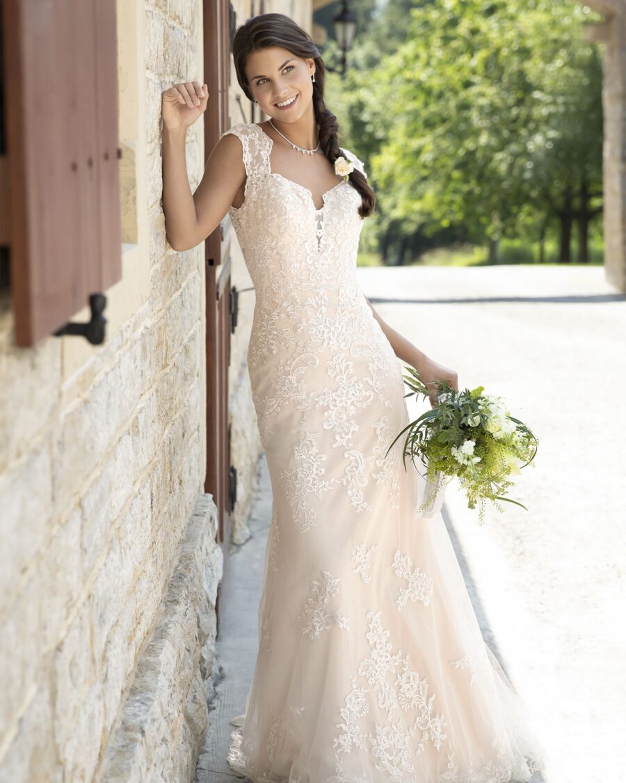 223-Kleemeier-Valerie-Brautmode-Brautkleid-Kollektion-2019-13655-HELENE-MIT-SCHLEPPE