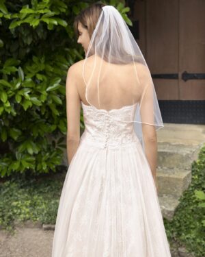 246-Kleemeier-Valerie-Brautmode-Brautkleid-Kollektion-2019-13811-GUDRUN-MIT-SCHLEPPE-RUECKEN