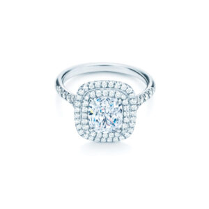 0102-Tiffany-Diamantschmuck-Kollektion-2018-Verlobungsring-TIFFANY-SOLESTE-DIAMOND-RING