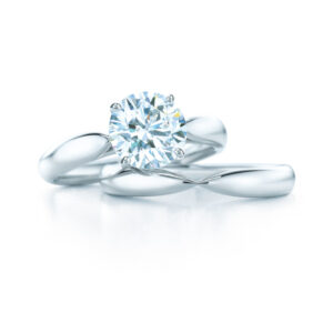 1203-Tiffany-Diamantschmuck-Kollektion-2018-Verlobungsring-Tiffany-Harmony-Diamond-Ring