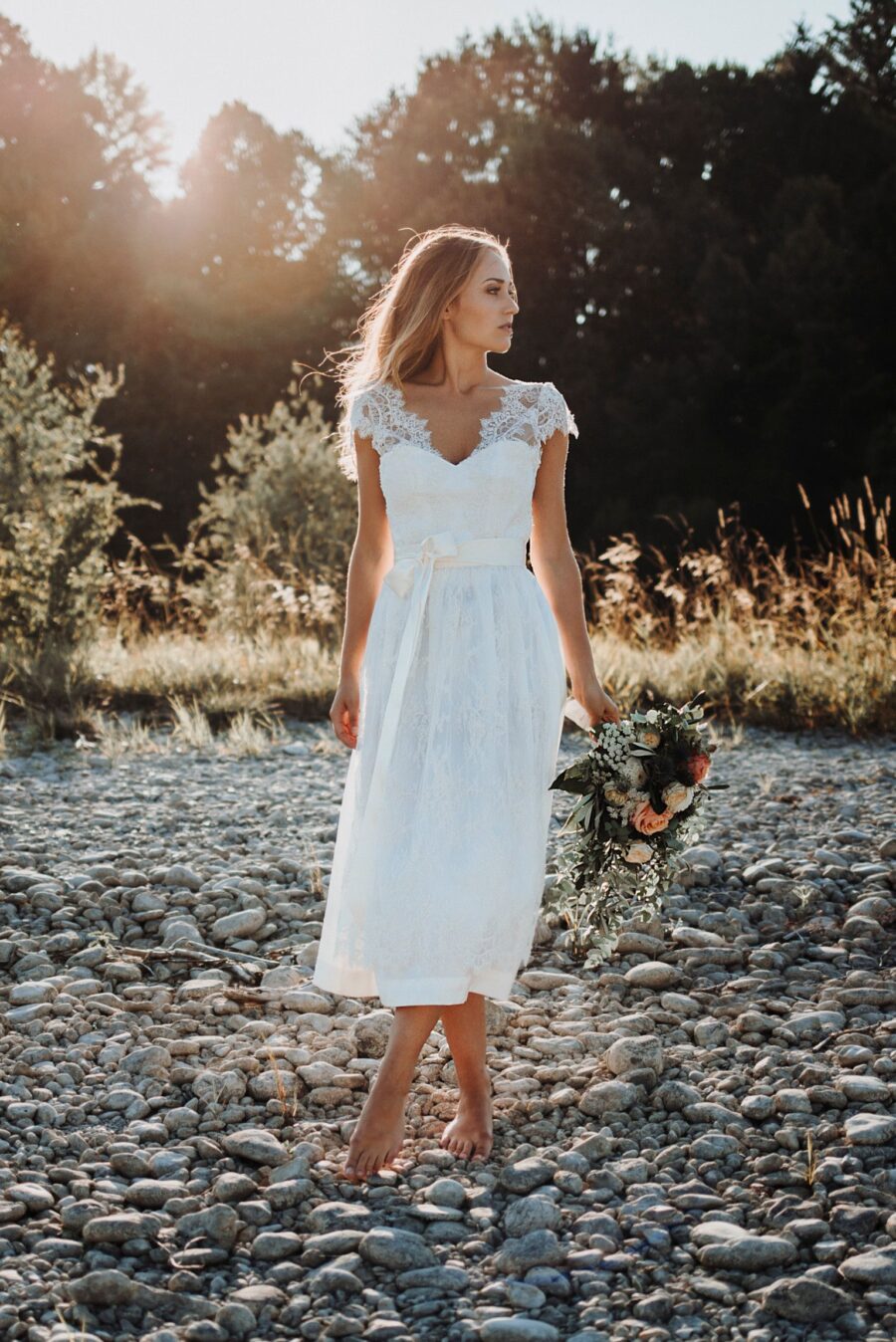 2101-Alpenherz-Hochzeitsdirndl-Trachten-Brautmode-Kollektion-2019-Dirndl-Rosalie-ecrue