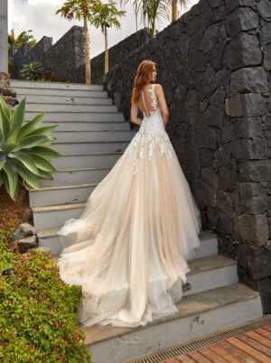 118 Euro Mode Donner Brautmoden Brautkleider Kollektion 2019 Diane Legrand I 7518 6