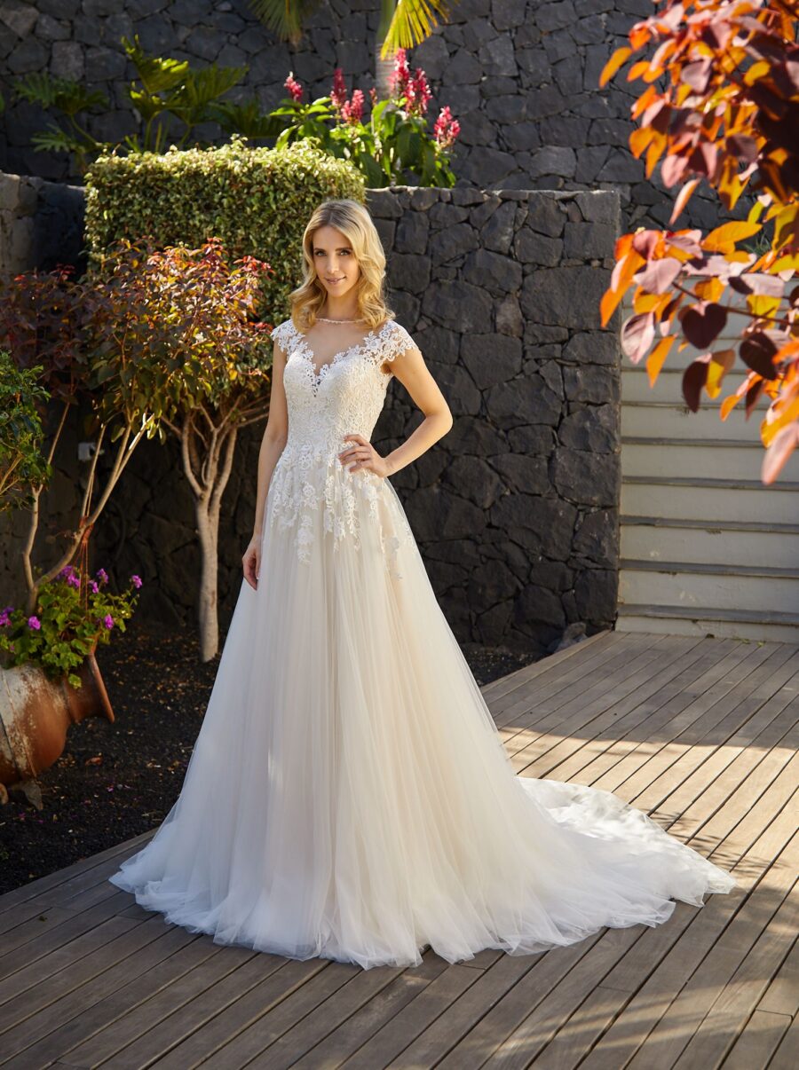 126 Euro Mode Donner Brautmoden Brautkleider Kollektion 2019 Diane Legrand I 7524 6