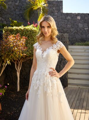 127 Euro Mode Donner Brautmoden Brautkleider Kollektion 2019 Diane Legrand I 7524 5