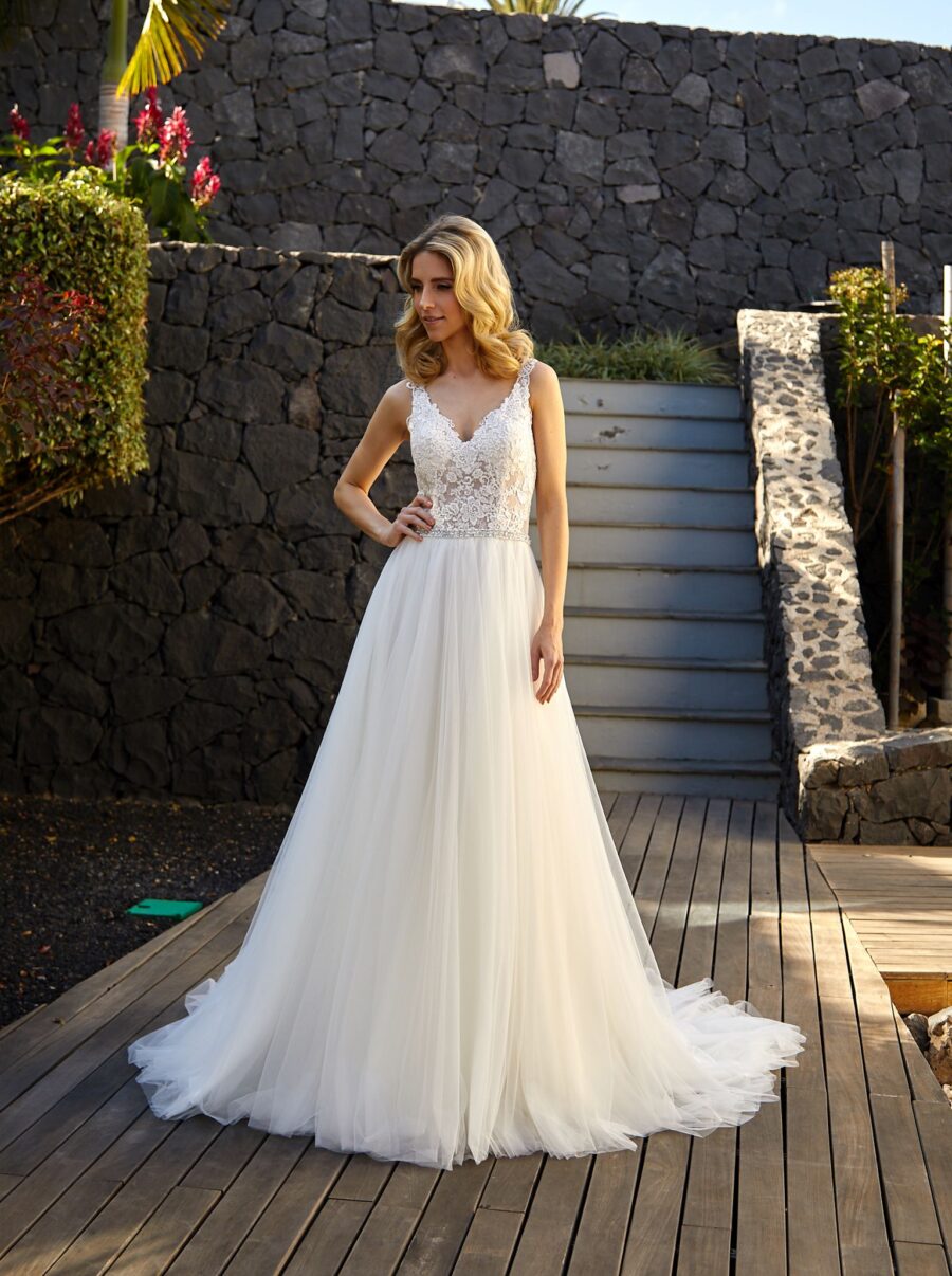 134 Euro Mode Donner Brautmoden Brautkleider Kollektion 2019 Diane Legrand I 7527 3