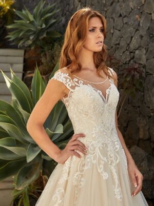 137 Euro Mode Donner Brautmoden Brautkleider Kollektion 2019 Diane Legrand I 7534 5