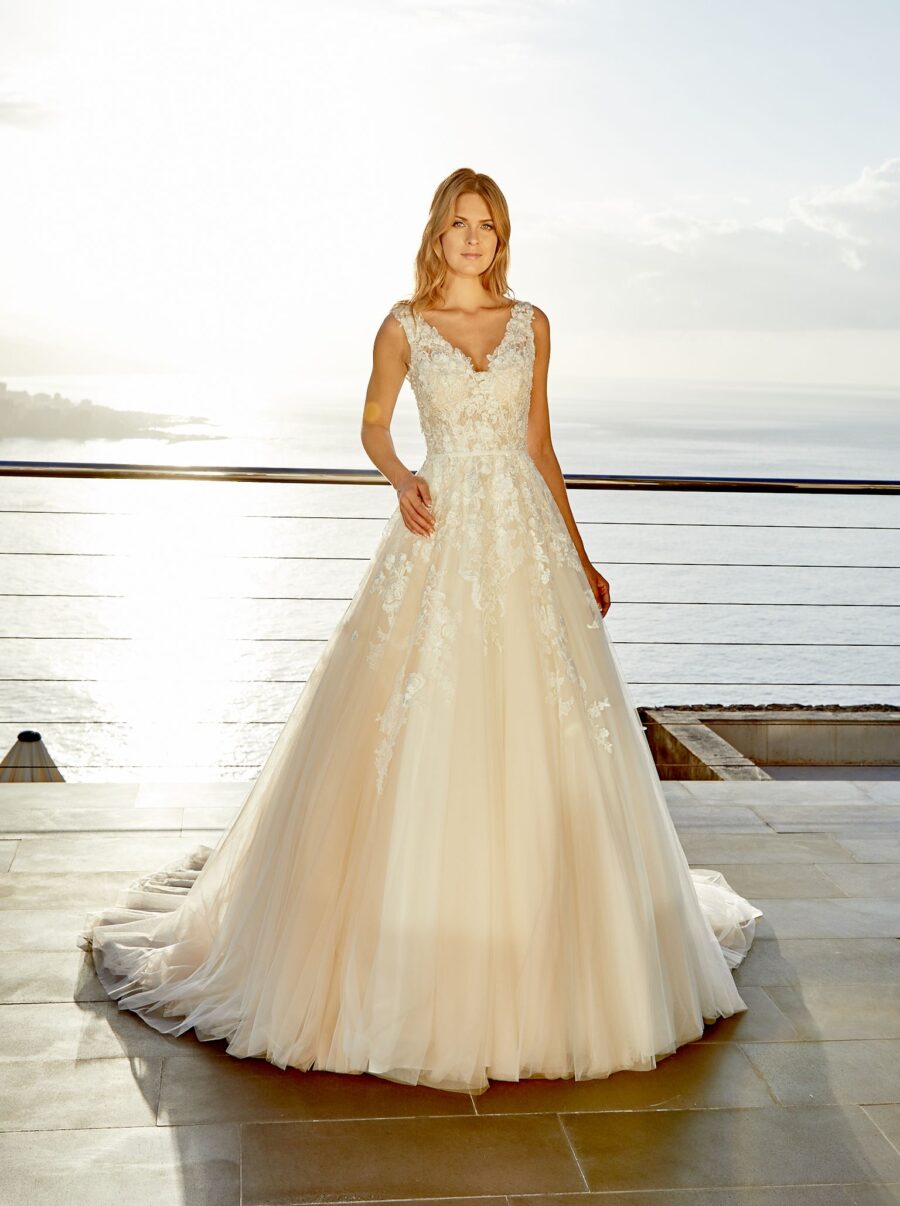 153 Euro Mode Donner Brautmoden Brautkleider Kollektion 2019 Diane Legrand I 7555 2