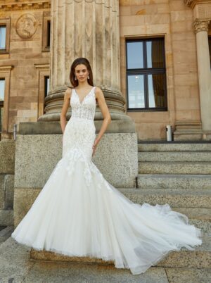 210 Euro Mode Donner Brautmoden Brautkleider Kollektion 2019 Novabella 30311 73750NB 2