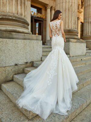 211 Euro Mode Donner Brautmoden Brautkleider Kollektion 2019 Novabella 30311 73750NB 4