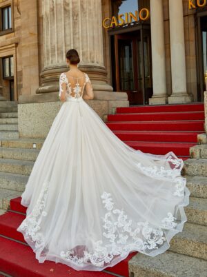 215 Euro Mode Donner Brautmoden Brautkleider Kollektion 2019 Novabella 30312 73805NB 4