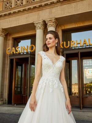 218 Euro Mode Donner Brautmoden Brautkleider Kollektion 2019 Novabella 30314 73969NB 5