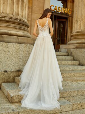 256 Euro Mode Donner Brautmoden Brautkleider Kollektion 2019 Novabella 30329 81310NB 5