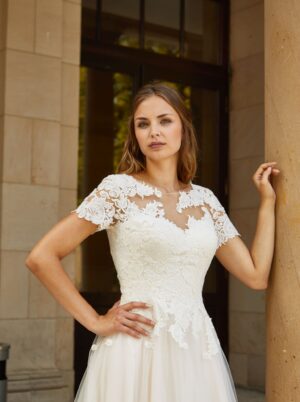 305 Euro Mode Donner Brautmoden Brautkleider Kollektion 2019 De Luxe Lisa Donetti 50202 GE1803 2