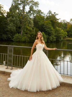 DE LUXE by Lisa Donetti