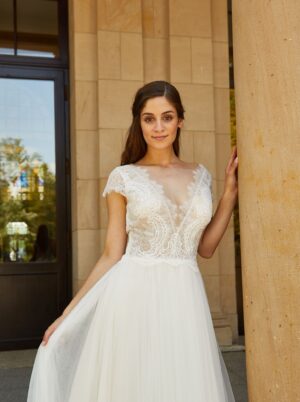 319 Euro Mode Donner Brautmoden Brautkleider Kollektion 2019 De Luxe Lisa Donetti 50214 GE1819 1