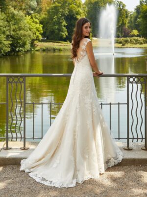 323 Euro Mode Donner Brautmoden Brautkleider Kollektion 2019 De Luxe Lisa Donetti 50248 GE1836 6