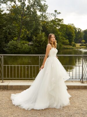 3302 Euro Mode Donner Brautmoden Brautkleider Kollektion 2019 De Luxe Lisa Donetti 50206 GE1808 2