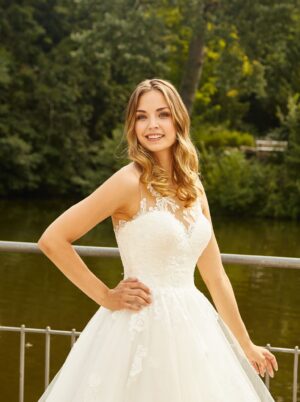 3303 Euro Mode Donner Brautmoden Brautkleider Kollektion 2019 De Luxe Lisa Donetti 50206 GE1808 3