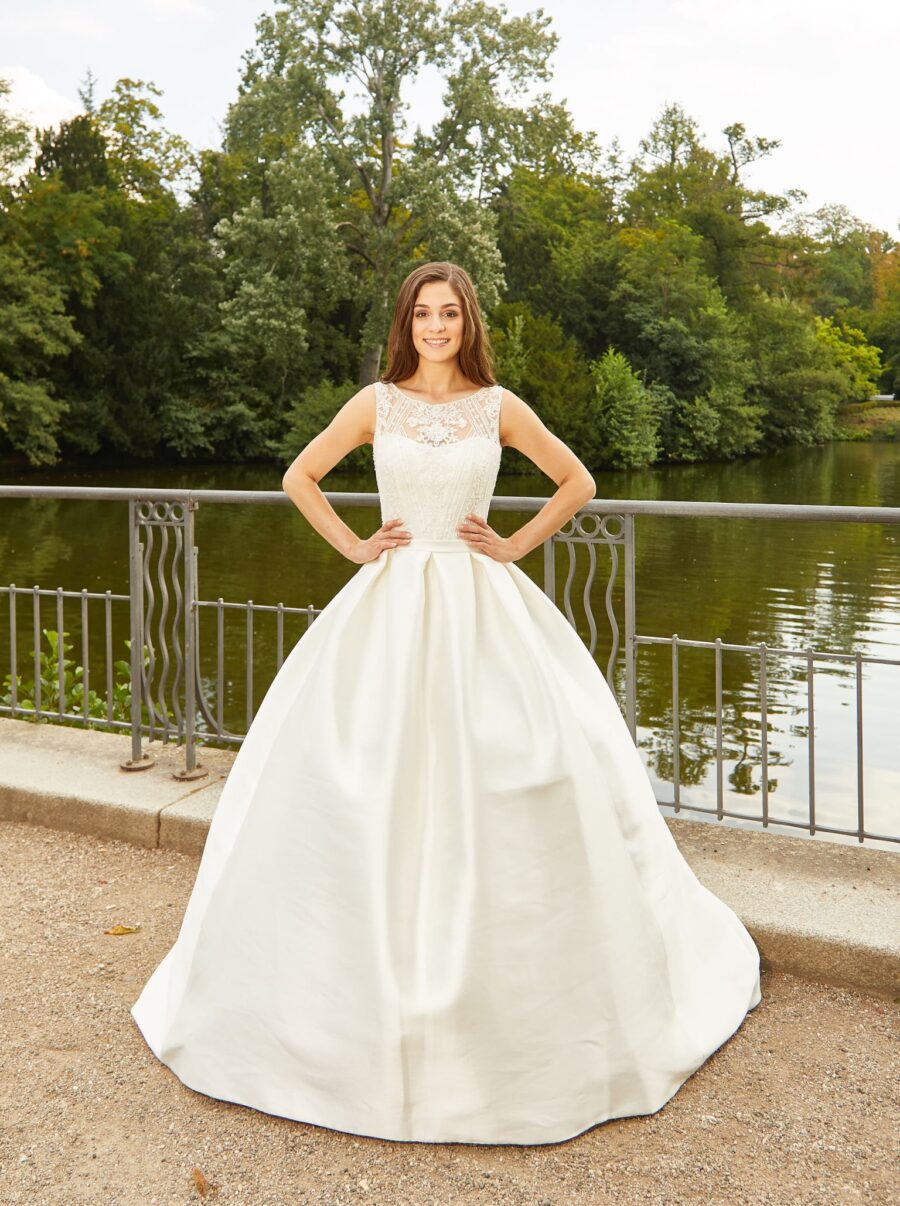 332 Euro Mode Donner Brautmoden Brautkleider Kollektion 2019 De Luxe Lisa Donetti 50255 GE1843