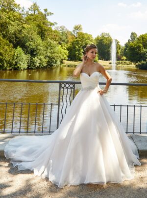 347 Euro Mode Donner Brautmoden Brautkleider Kollektion 2020 De Luxe Lisa Donetti 50305 2