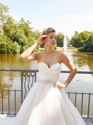 348 Euro Mode Donner Brautmoden Brautkleider Kollektion 2020 De Luxe Lisa Donetti 50305 3