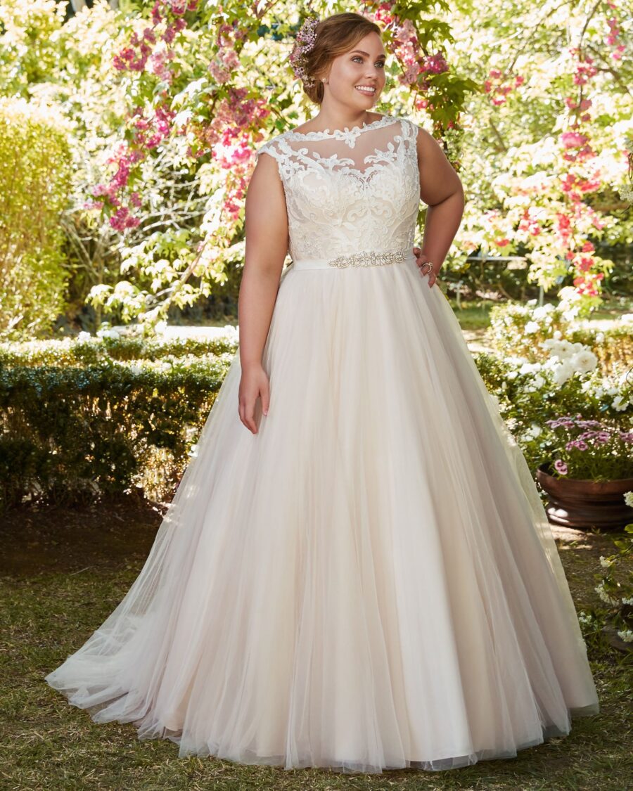 042 Rebecca Ingram Brautmode Brautkleid Kollektion 2017 Rebecca Ingram Carrie 7RS297 Plus Main