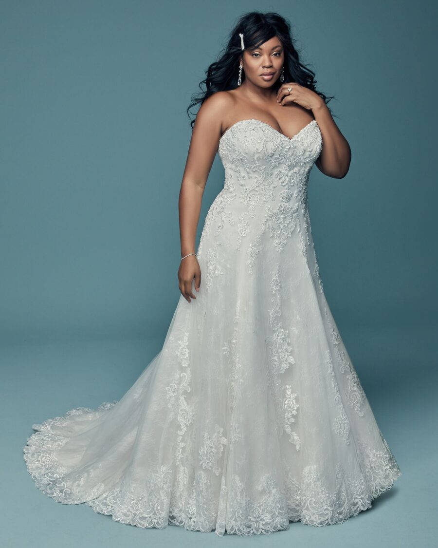 061 Maggie Sottero Brautmode Brautkleid Kollektion 2018 Maggie Sottero Gail 8MT733 Curve Main