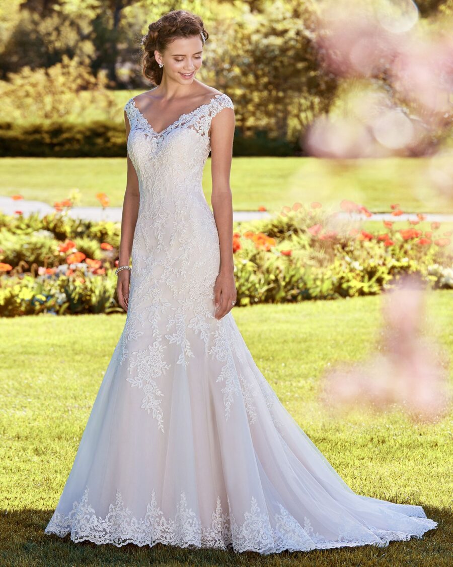 102 Rebecca Ingram Brautmode Brautkleid Kollektion 2018 Rebecca Ingram Nancy 8RS539 Alt1