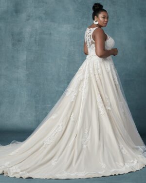 127 Maggie Sottero Brautmode Brautkleid Kollektion 2019 Maggie Sottero Shelissa Lynette 9MC025AC Curve Back