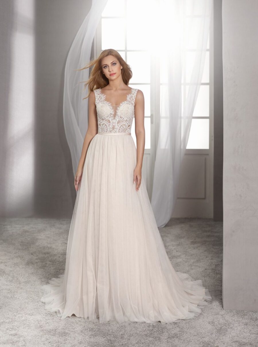 204 Fara Sposa Brautmoden Brautkleid Kollektion 2019 5407 1
