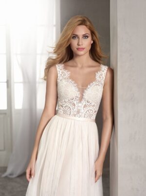 205 Fara Sposa Brautmoden Brautkleid Kollektion 2019 5407 2