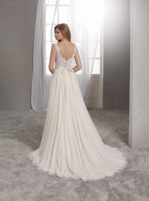 206 Fara Sposa Brautmoden Brautkleid Kollektion 2019 5407 3