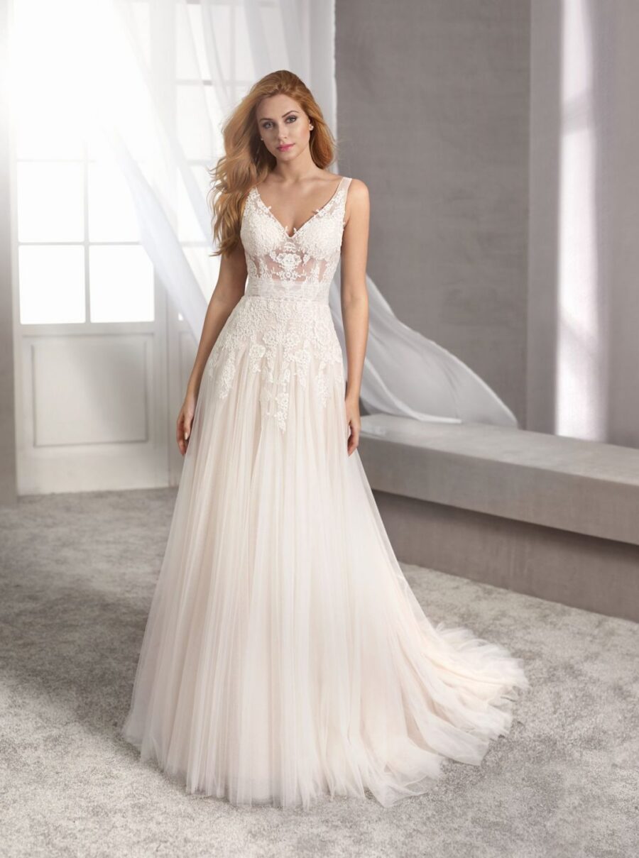 216 Fara Sposa Brautmoden Brautkleid Kollektion 2019 5418 1