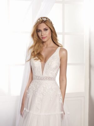 225 Fara Sposa Brautmoden Brautkleid Kollektion 2019 5509 2