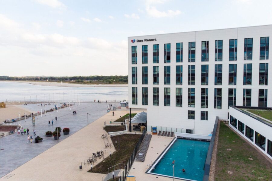04 01 aja Hotels Wellnesshotels Flitterwochen Location 2019 Travemuende Facade