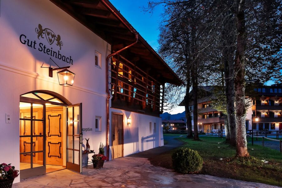 08 01 Relais Chateaux Hotels 2019 Gut Steinbach Aussenansicht