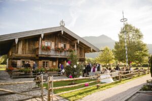 09 04 Relais Chateaux Hotels 2019 Park Hotel Egerner Hoefe Hochzeit Chrissi Olli