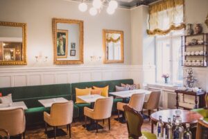 20 03 HENRI Hotels Aussergewoehnliche Location 2019 Damenzimmer HENRI Hotel Berlin Kurfuerstendamm