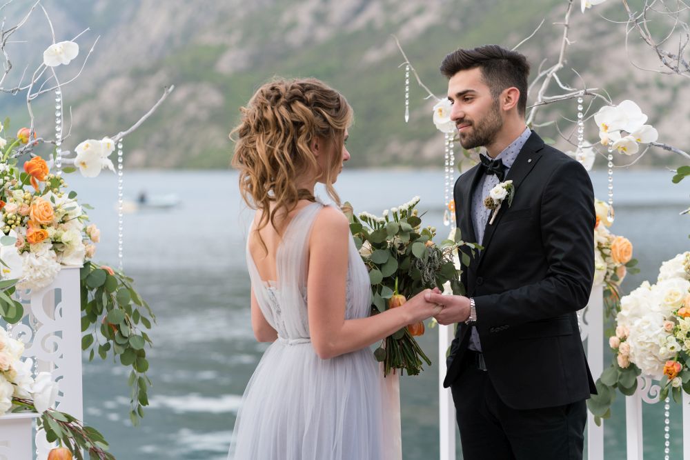 204 HOCHZEITde Ratgeber Vor der Hochzeit Freie Trauung Rituale iStock 527216744 2019 04