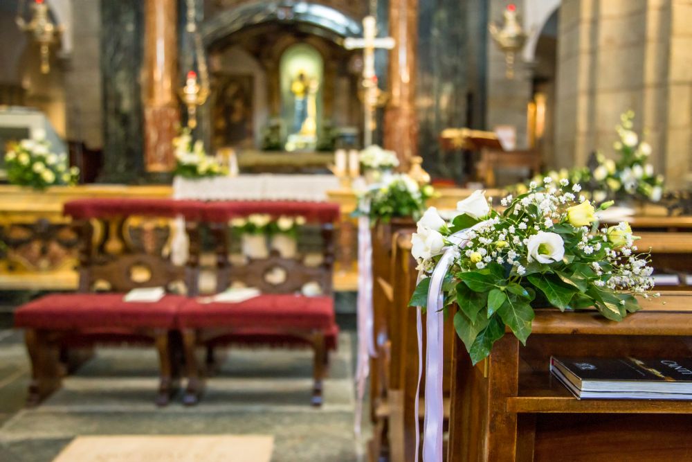 07 HOCHZEITde Ratgeber Vor der Hochzeit Kirchliche Trauung iStock 650345596 2019 05